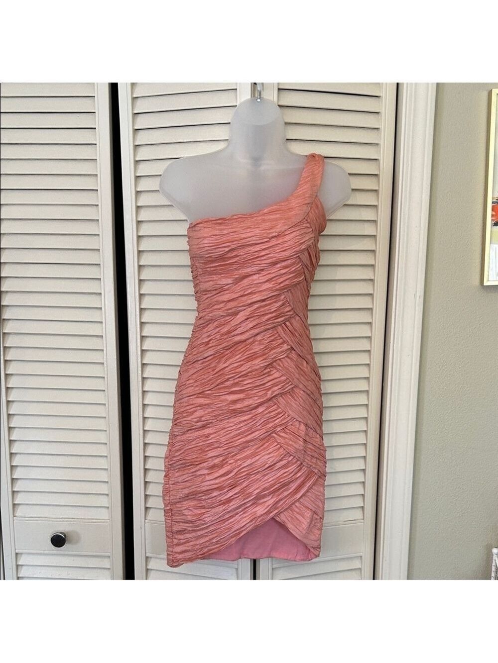 Romeo & Juliet Couture Coral One-Shoulder Ruched Mini Dress | Small Bodycon - Picture 3 of 7